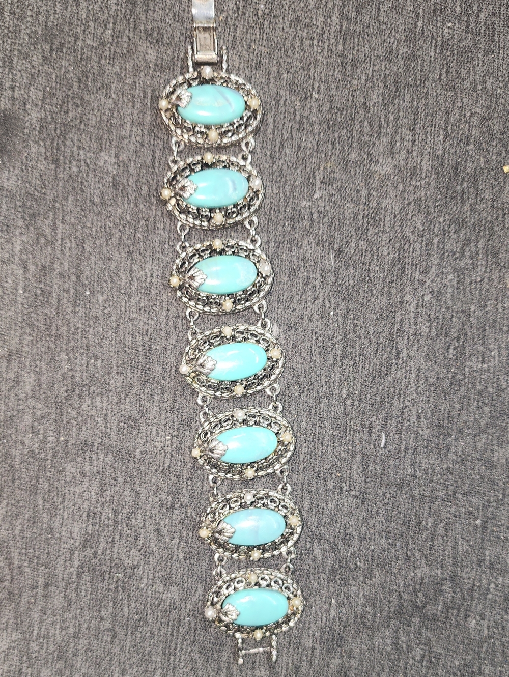 Vintage Silvertone Filigree Oval Turquoise Link Panel Bracelet
